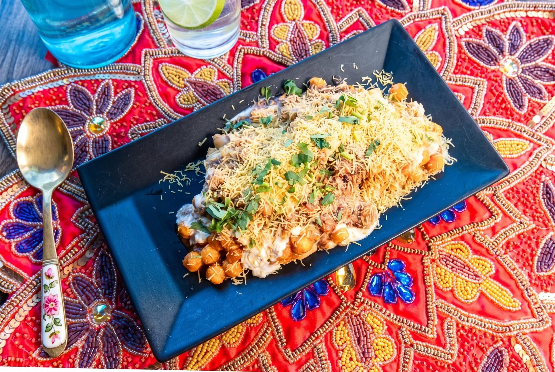 Tangy & Savory Samosa Chole Chaat